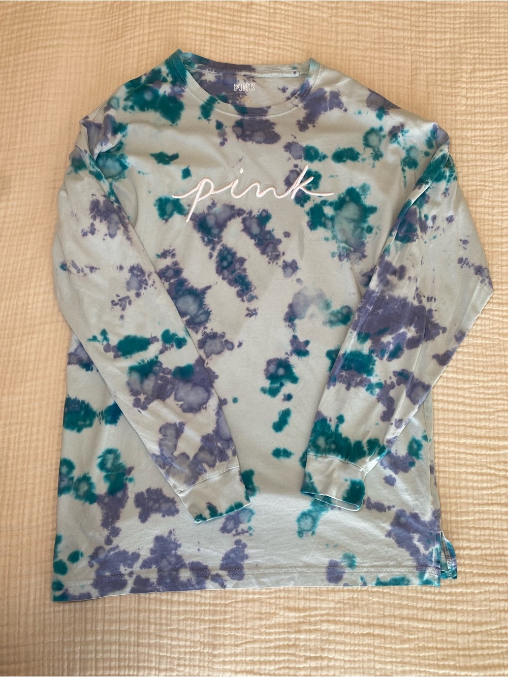 PINK Victoria’s Secret Blue Purple Tie Dye Long Sleeve Tee Medium